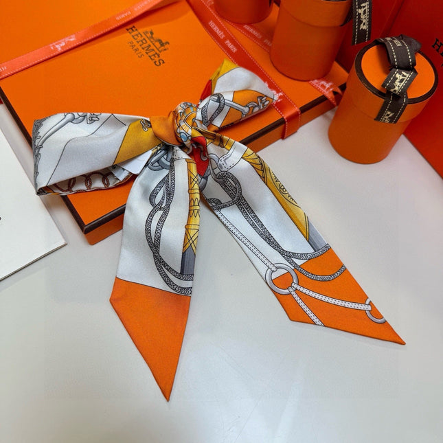 HERMES 26S TWILLY SCARF 86 IN SILK 496172