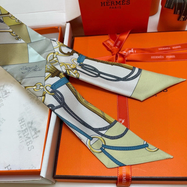 HERMES 26S TWILLY SCARF 86 IN SILK 496175