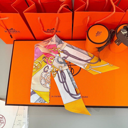 HERMES 26S TWILLY SCARF 86 IN SILK 496176
