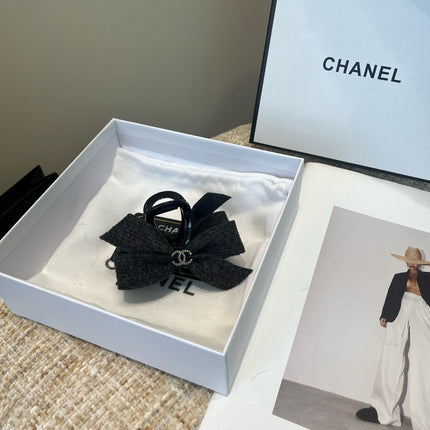 CHANEL 26S BOW HAIR CLIP IN BLACK RIBBON 505311