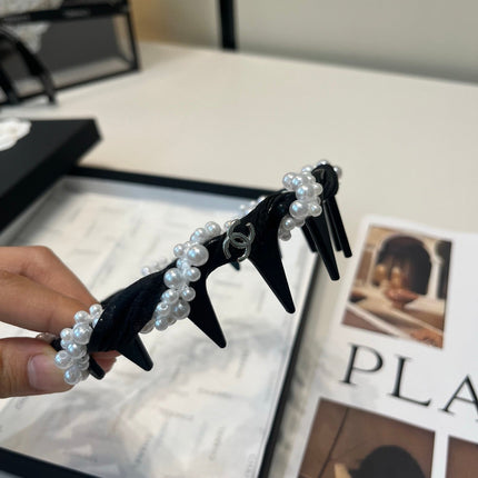 CHANEL 26S HEADBAND IN BLACK PEARL EMBELLISHED 503099