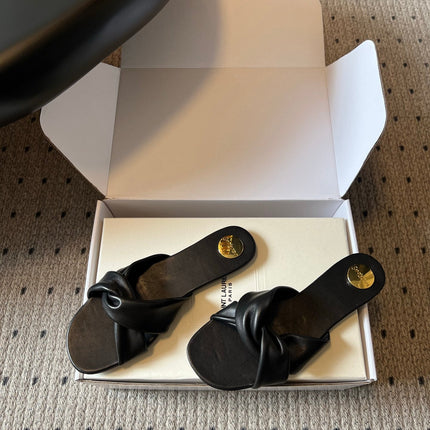 YSL 26S TWISTED-STRAP FLAT SANDALS IN BLACK LAMBSKIN