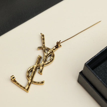 YSL 26S BAMBOO TEXTURED MONOGRAM BROOCH IN GOLD TONE METAL