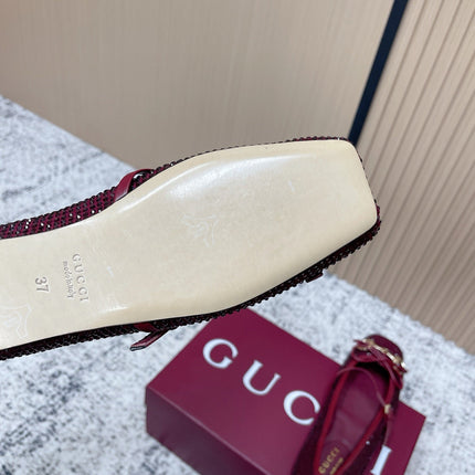 GUCCI 26S BALLET FLATS IN RED WITH CRYSTALS