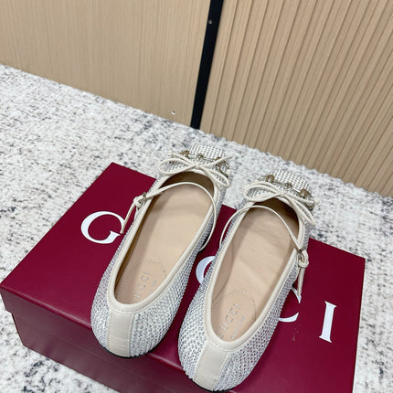 GUCCI 26S BALLET FLATS IN OFF WHITE WITH CRYSTALS