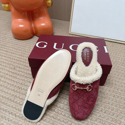 GUCCI 26S SHEARLING-LINED MULES IN DARK RED SUEDE