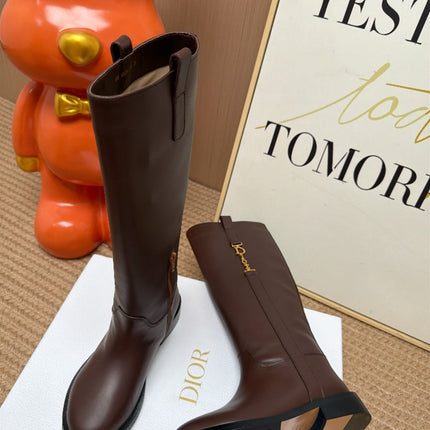 DIOR 26S CHARM KNEE HIGH BOOTS IN BURGUNDY RED CALFSKIN GOLD HARDWARE