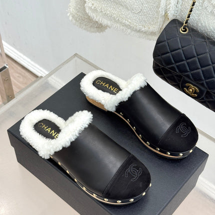 CHANEL 26S SHEARLING LINED CLOG MULES IN BLACK CALFSKIN AND SUEDE