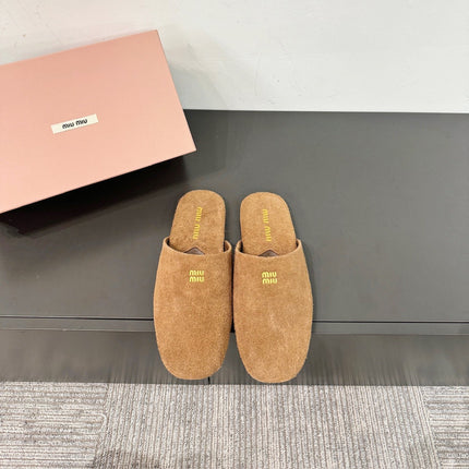 MIUMIU 26S MULE LOAFERS IN CARAMEL BROWN SUEDE LOGO