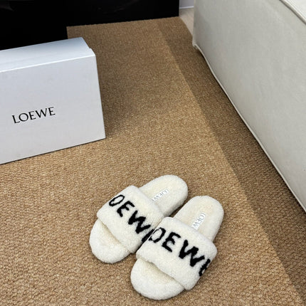 LOEWE 26S FLUFFY SLIDE SANDALS IN WHITE SHEARLING LOGO