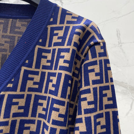 FENDI 26S V-NECK KNIT CARDIGAN 563