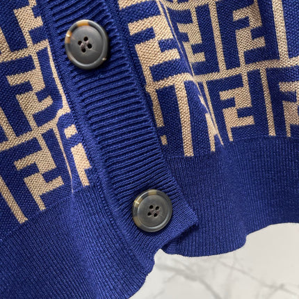 FENDI 26S V-NECK KNIT CARDIGAN 563