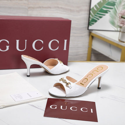 GUCCI 26S HORSEBIT SANDALS 75 MM IN WHITE GG EMBOSSED LEATHER
