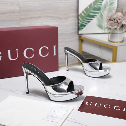 GUCCI 26S HEELED SANDALS 105 MM IN SILVER PATENT CALFSKIN