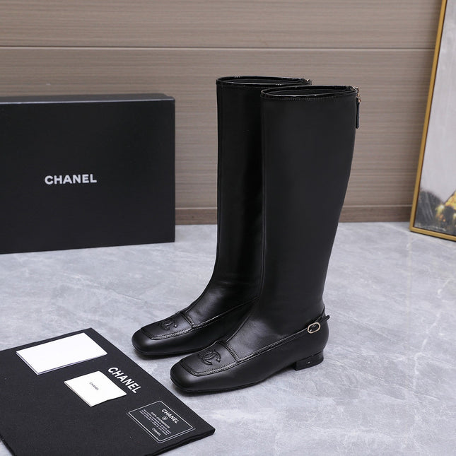 CHANEL 26S KNEE HIGH BOOTS IN BLACK CALFSKIN WITH PATENT LEATHER TRIM AND CC LOGO ON TOE CAP