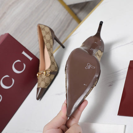 GUCCI 26S HORSEBIT PUMPS 85 MM IN BEIGE CANVAS AND BROWN CALFSKIN