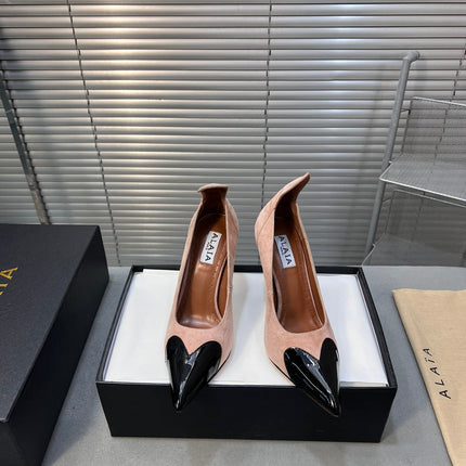 ALAIA HIGH PUMPS 10CM IN ALMOND BEIGE SUEDE MIX BLACK CALFSKIN