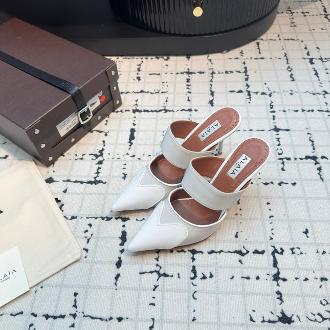 ALAIA HIGH HEEL 9 CM IN WHITE CALFSKIN