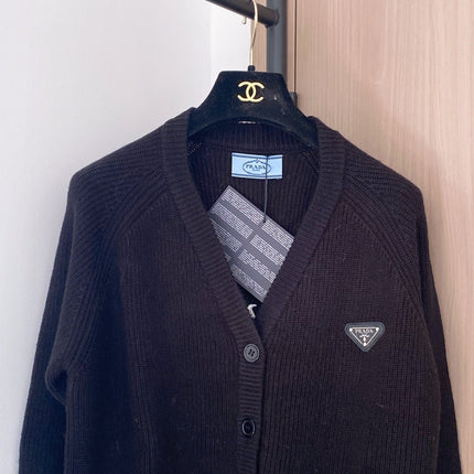 PRADA 25S CARDIGAN 397