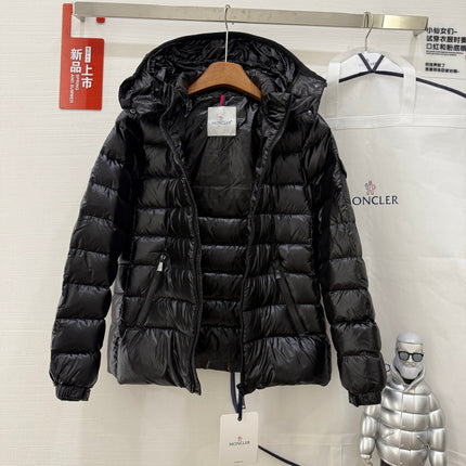 MONCLER 25S SHORT DOWN JACKET 326