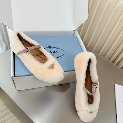 PRADA 26S MARY JANE BALLET IN CREAM WHITE SHEARLING