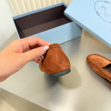 PRADA 26S CLASSIC LOAFERS IN COGNAC BROWN SUEDE