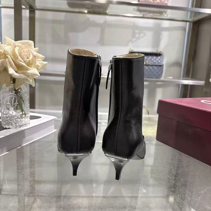 GUCCI 26S HORSEBIT ANKLE BOOTS 55 MM IN BLACK LAMBSKIN