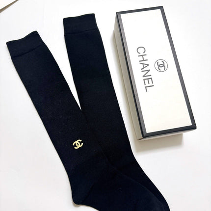 CHANEL 26S CREW SOCKS 403618 (1 BOX)