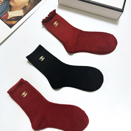 CHANEL 26S CREW SOCKS 407172 (1 BOX)