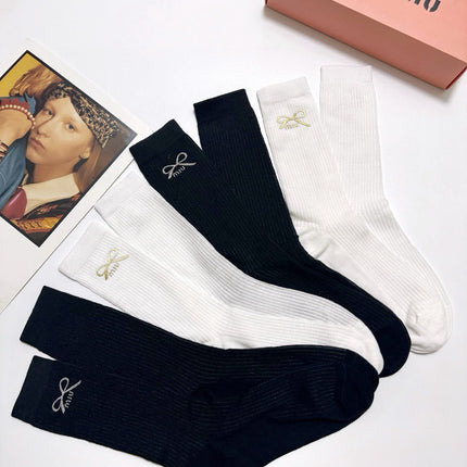 MIUMIU 26S CREW SOCKS 413913 (1 BOX)