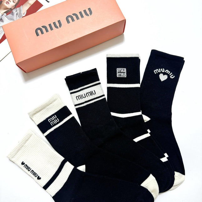 MIUMIU 26S CREW SOCKS 417712 (1 BOX)