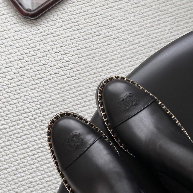 CHANEL 26S CHELSEA ANKLE BOOTS 70 MM IN BLACK CALFSKIN