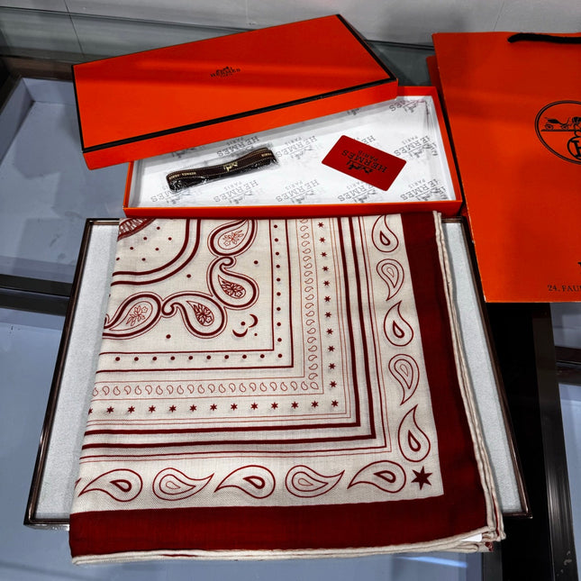 HERMES 26S SCARF 140 IN SILK AND CASHMERE 495971