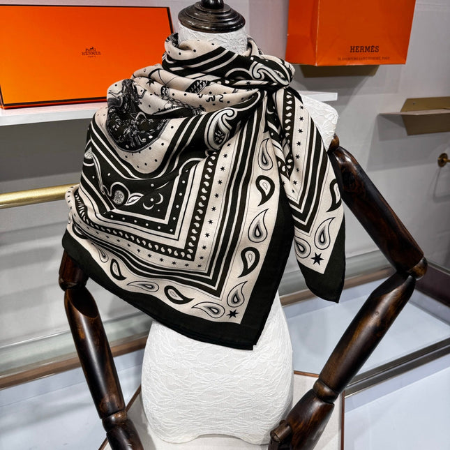 HERMES 26S SCARF 140 IN SILK AND CASHMERE 495972