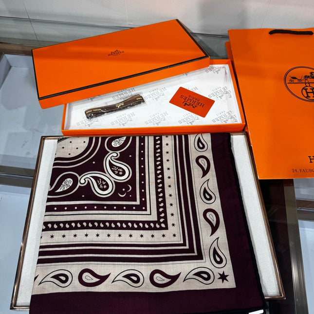HERMES 26S SCARF 140 IN SILK AND CASHMERE 495973