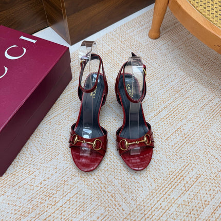 GUCCI 26S WEDGE SANDALS 80 MM IN DARK RED CROCODILE EMBOSSED LEATHER