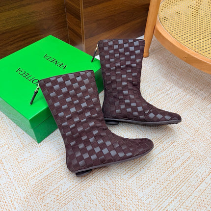 BOTTEGA VENETA 26S FLAT MID CALF BOOTS IN DARK BROWN BRAIDED SUEDE