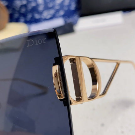 DIOR 26S OVERSIZED SQUARE FRAME IN METAL 500374