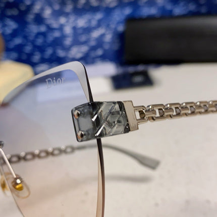 DIOR 26S SQUARE FRAME IN METAL 502861