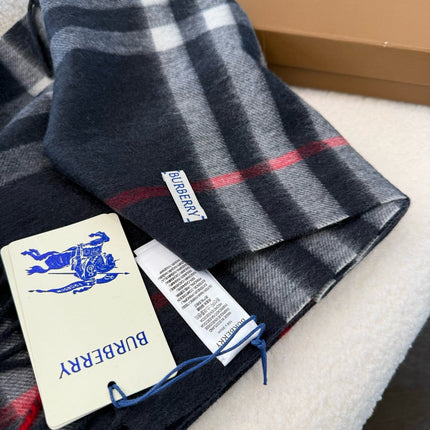 BURBERRY 26S SCARF 180 IN CASHMERE 516001