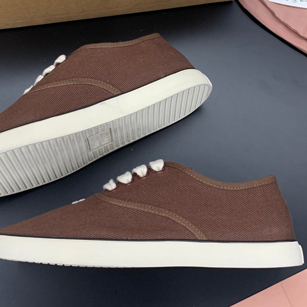 26S LACE UP SNEAKERS IN DARK BROWN CANVAS RUBBER SOLE