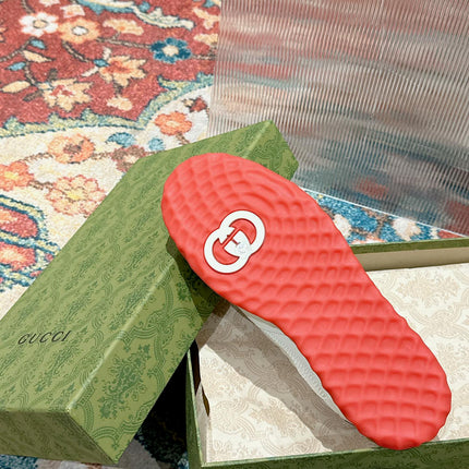 GUCCI 26S SNEAKERS IN WHITE MIX RED CALFSKIN