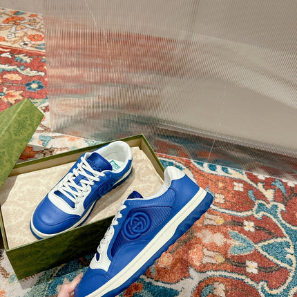 GUCCI 26S SNEAKERS IN BLUE CALFSKIN WITH LOGO