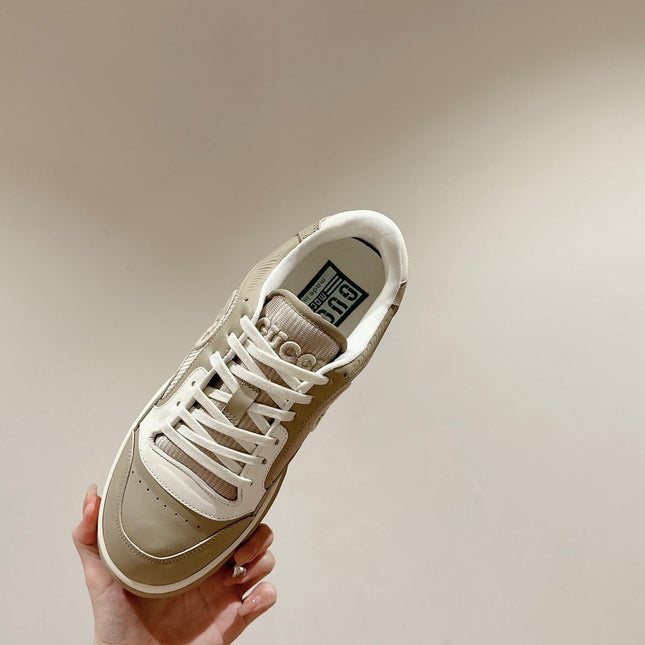 GUCCI 26S SNEAKERS IN BEIGE CALFSKIN WITH LOGO