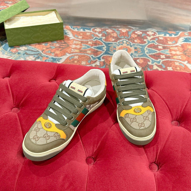 GUCCI 26S SCREENER SNEAKER IN OLIVE GREEN SUEDE AND BEIGE CANVAS