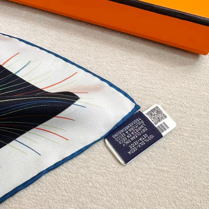 HERMES 26S SCARF 88 IN SILK 495801
