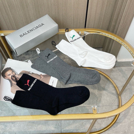BALENCIAGA 26S CREW SOCKS 410313 (1 BOX)
