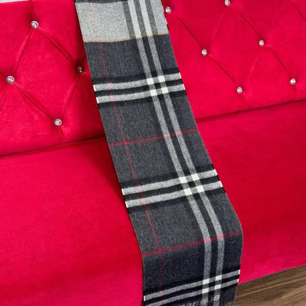 BURBERRY 26S SCARF 168CM IN CASHMERE 202511