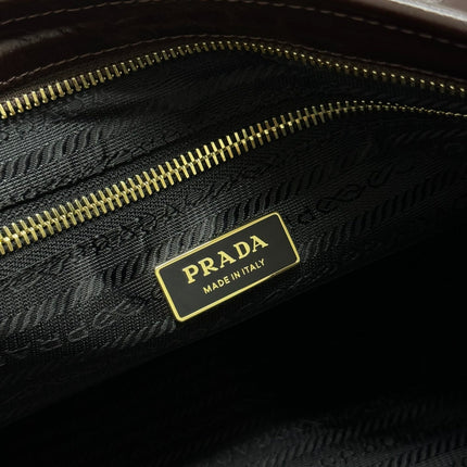 PRADA 25S BONNIE EXTRA-LARGE 42 IN DARK BROWN GLOSSY CALFSKIN GOLD HARDWARE