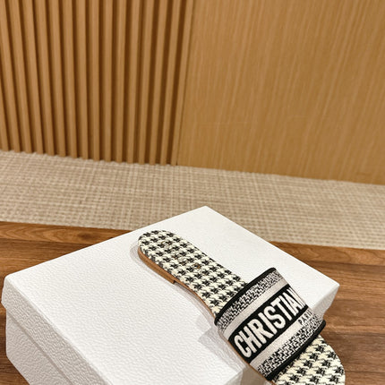 DIOR 26S D-CLUB FLAT SLIDES IN BLACK AND WHITE HOUNDSTOOTH